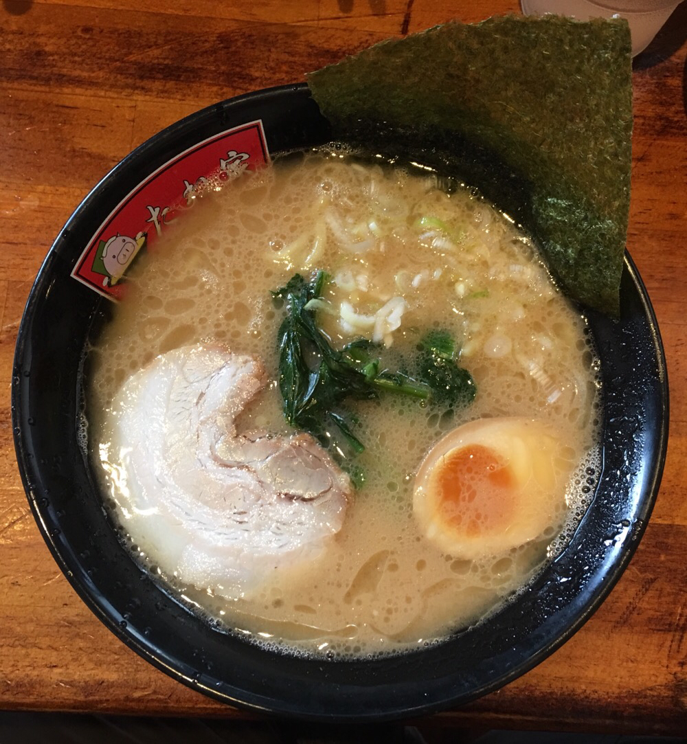 Photo of delicious tonkotsu ramen.
